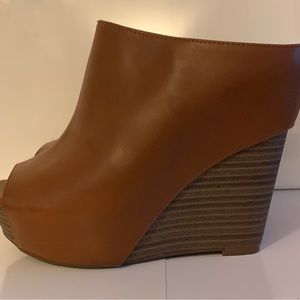 Jessica Simpson Peep Toe Platformss